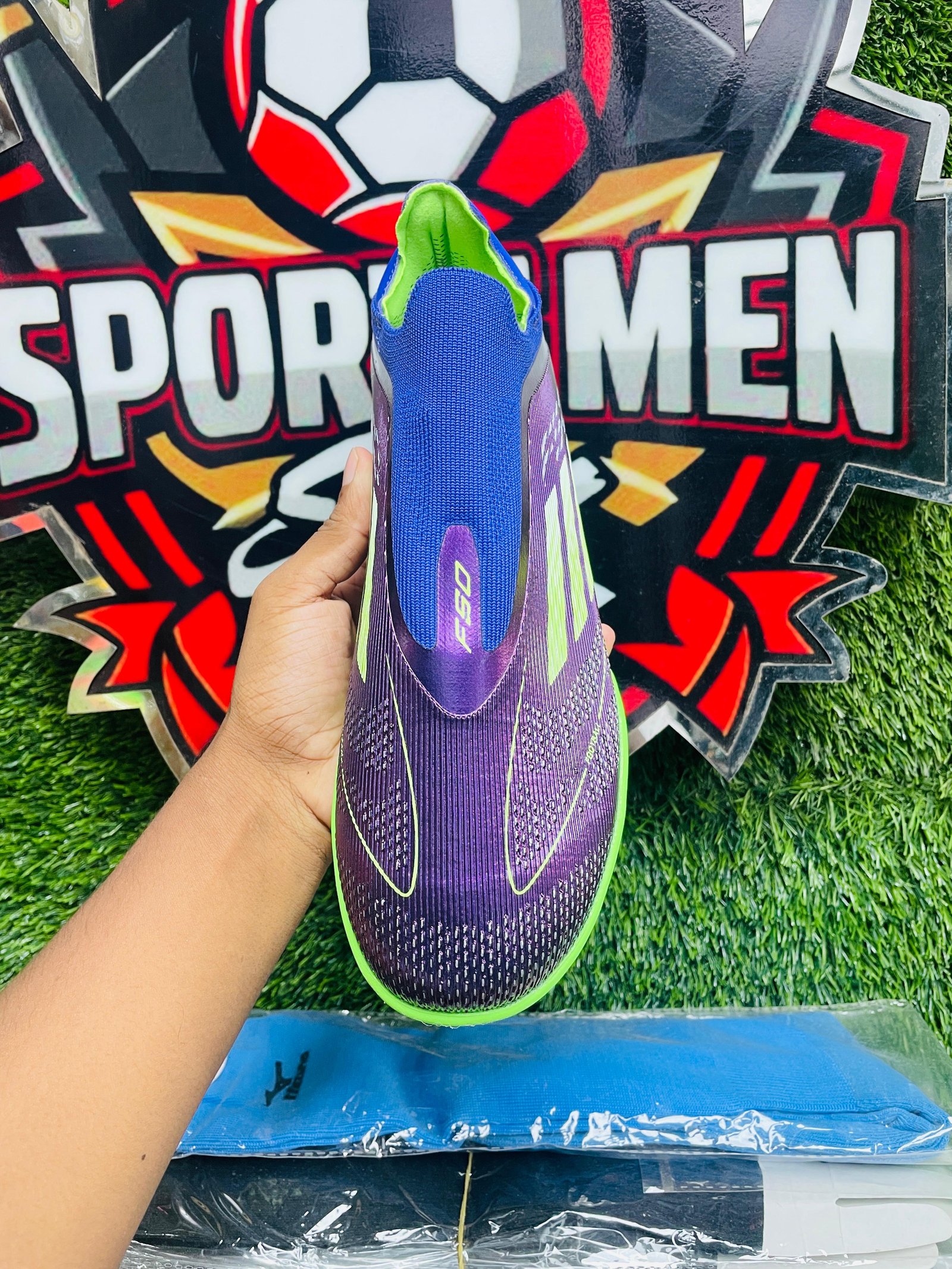 Adidas F 50  turf Shoe Lace less.